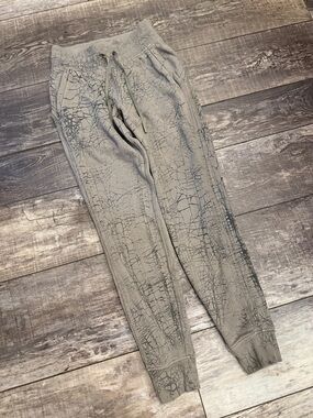 lululemon athletica Women's Olive Gray Cracked-Print Joggers